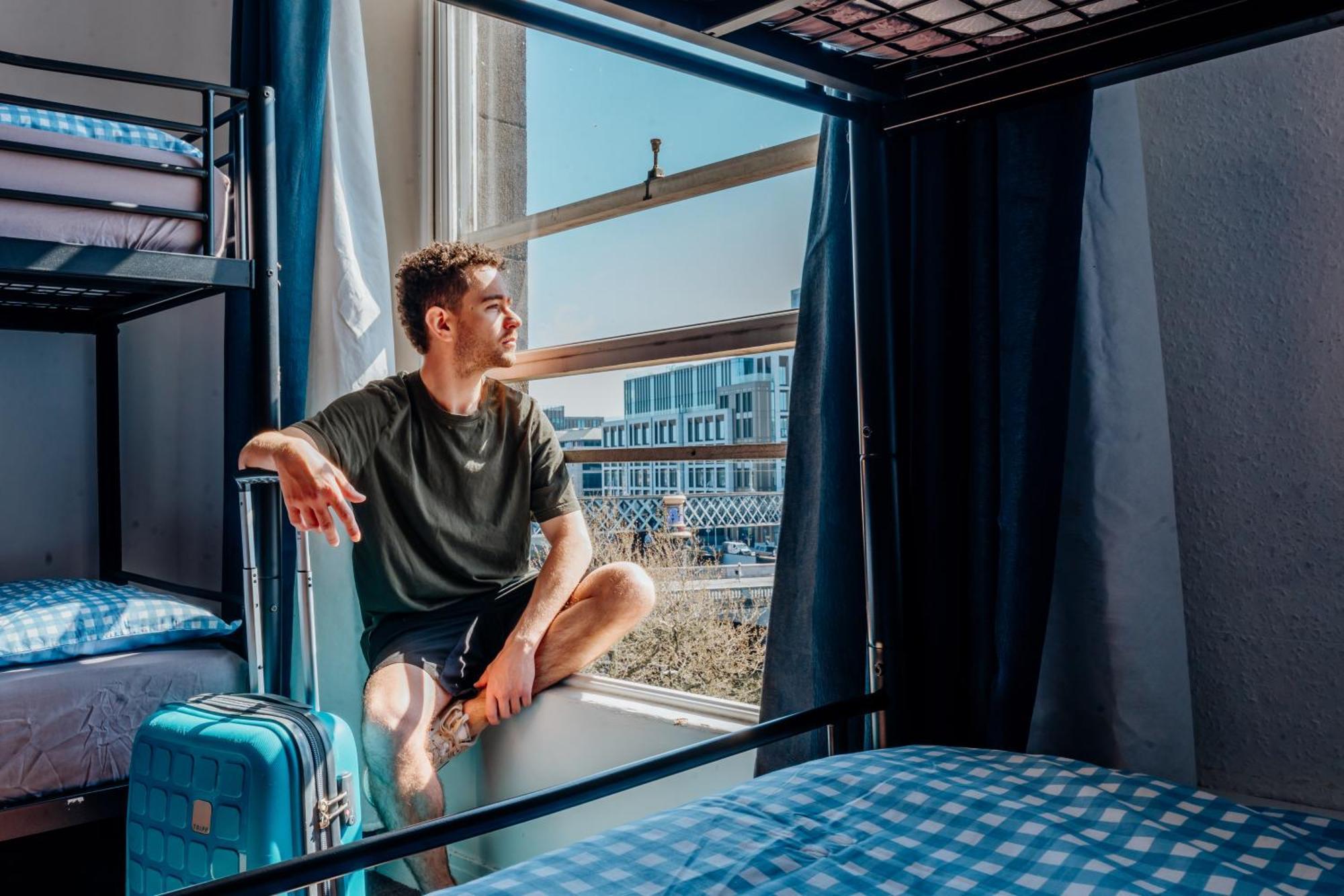 Eden Quay Guesthouse Private Rooms Дублин Экстерьер фото